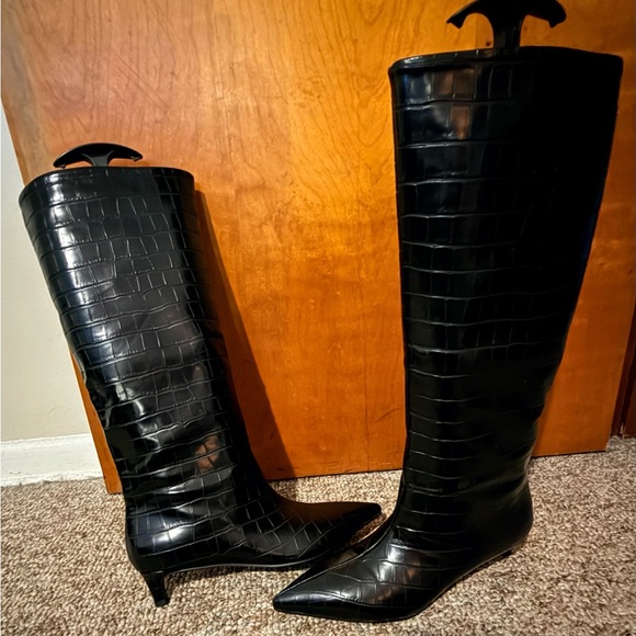 Black Croc-Embossed Knee-High Boots - Women's - Picture 2 of 4